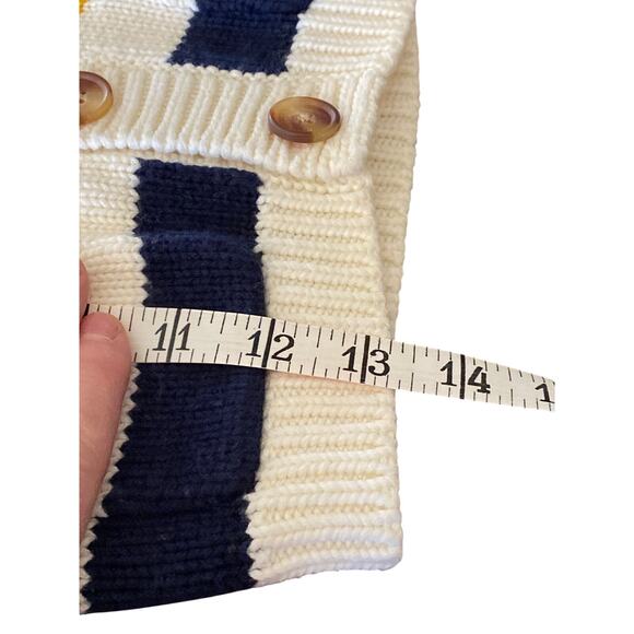 Hudson’s Bay Button-down Sweater Toddler size 12-18 months pre-owned - Picture 4 of 8